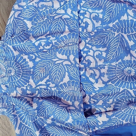 Coat - Picture 5 of 6